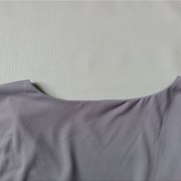 Mark Edwards Gray Double Lined Short Sleeve Stretchy V-Neck Blouse Women's XL - Picture 6 of 12